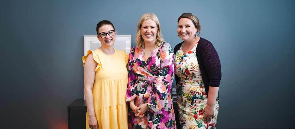 Laura Hyle, Oona Ikonen ja Katja Bäcström