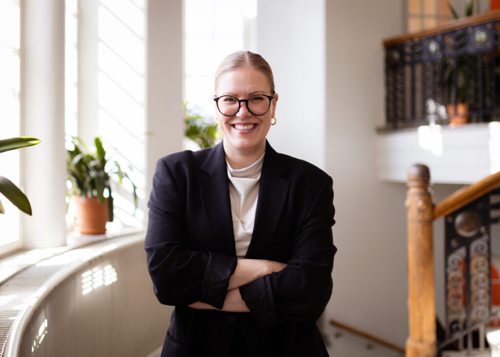 Oona Ikonen, Bonfire Agency